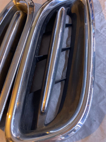 Nissan Micra K11 Frontgrill Crome 623831F500
