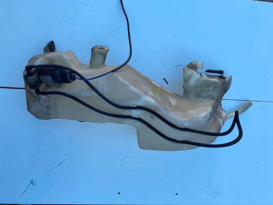 Audi A4 B6 scheibenwischwasserbehälter 8E955451 inklusive Pumpe