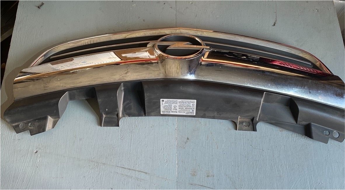 Opel Zafira B Frontgrill 13247331