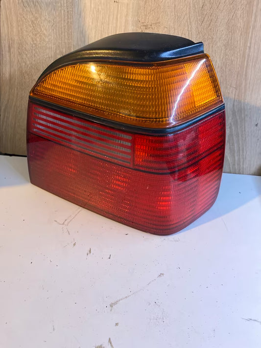 VW Golf 3 MK3 Rücklicht rechts 1H6945112D