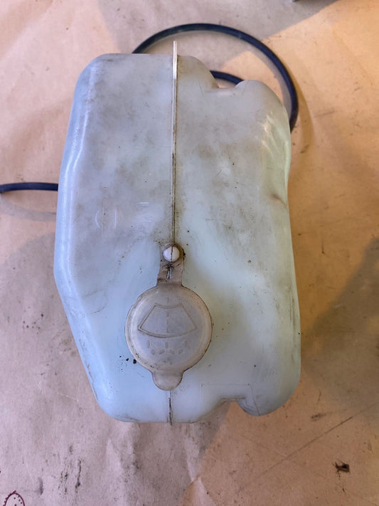 Micra K10 Wischwasserbehälter mit Pumpe - funktionstüchtig