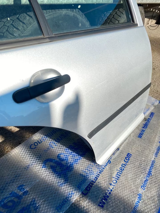 VW Bora Tür hinten rechts / Beifahrerseite