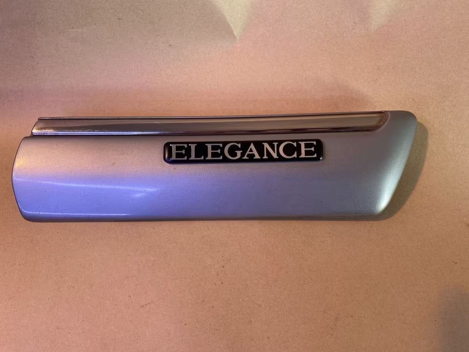 Mercedes W210 Zierleiste Kotflügel rechts A2106901662