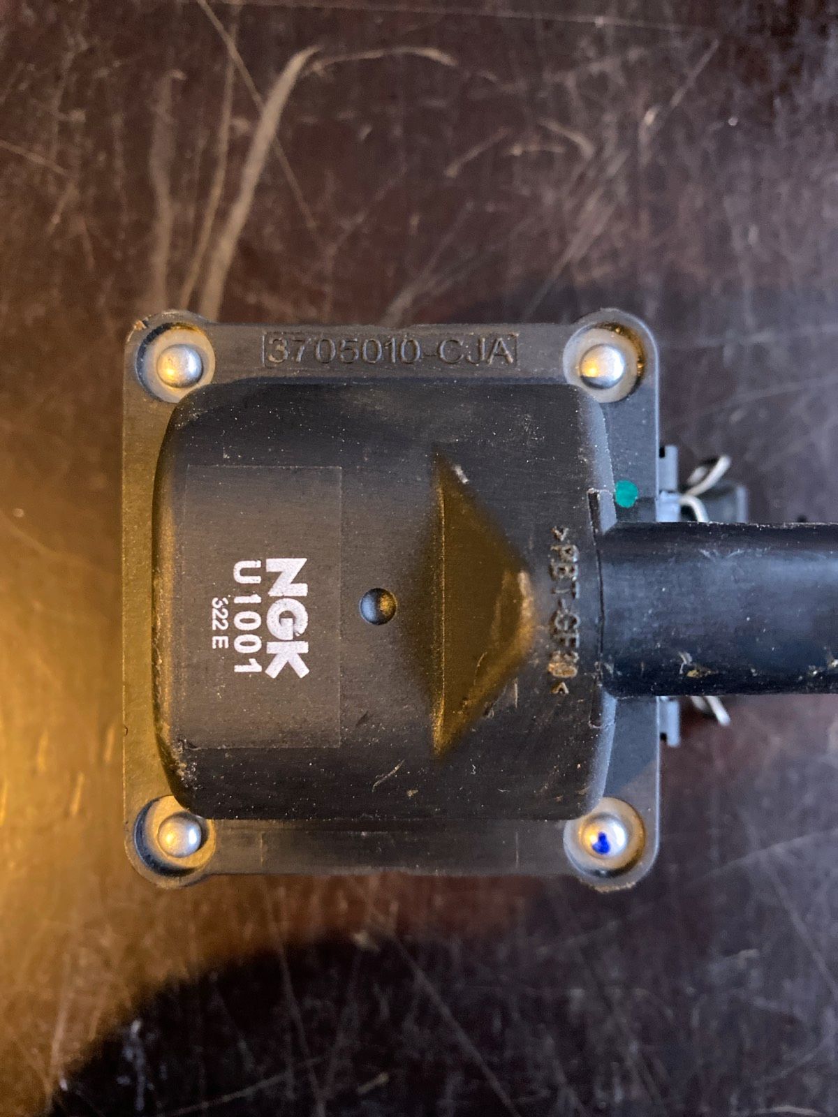 VW  Skoda Octavia Zündspule Steuergerät 3705010 CJA 104033