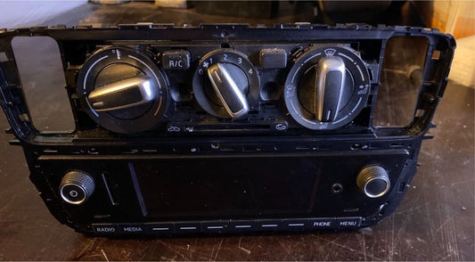 Seat Mii 1.0 Ecofuel – 1S0820045S Klimabedienung / Heizungsschalter