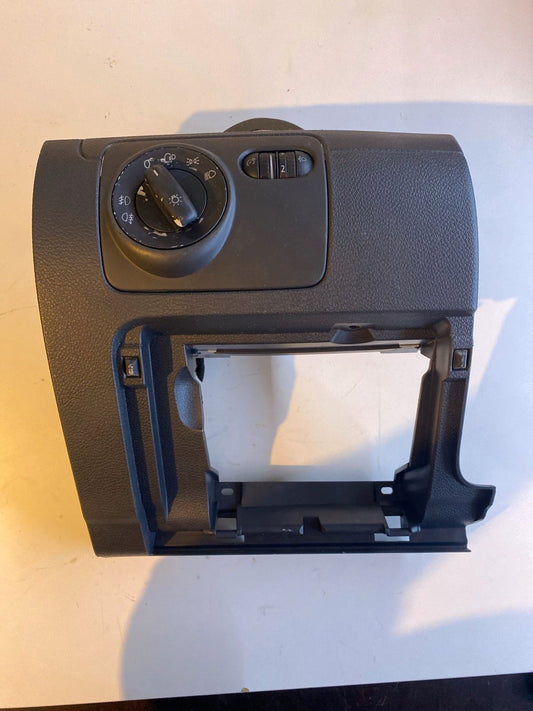 VW Golf 5 1K1858367 Abdeckung Blende Schalttafel