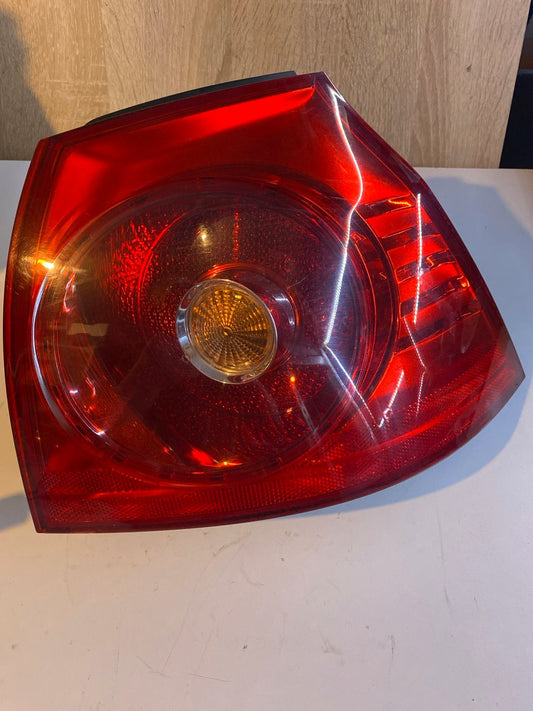 VW Golf 5 Rücklicht Rechts 1K6945096E
