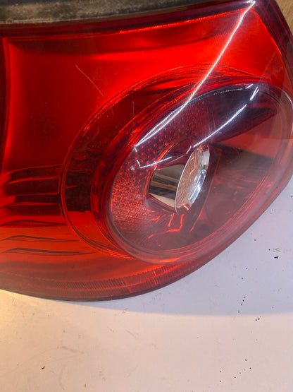 VW Golf 5 Rücklicht links 1K6945095E