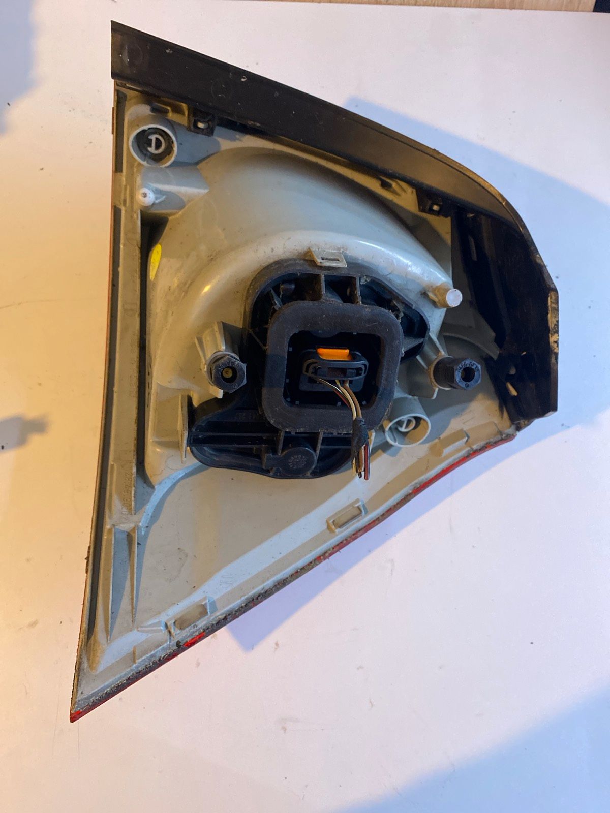 VW Golf 5 Rücklicht links 1K6945095E