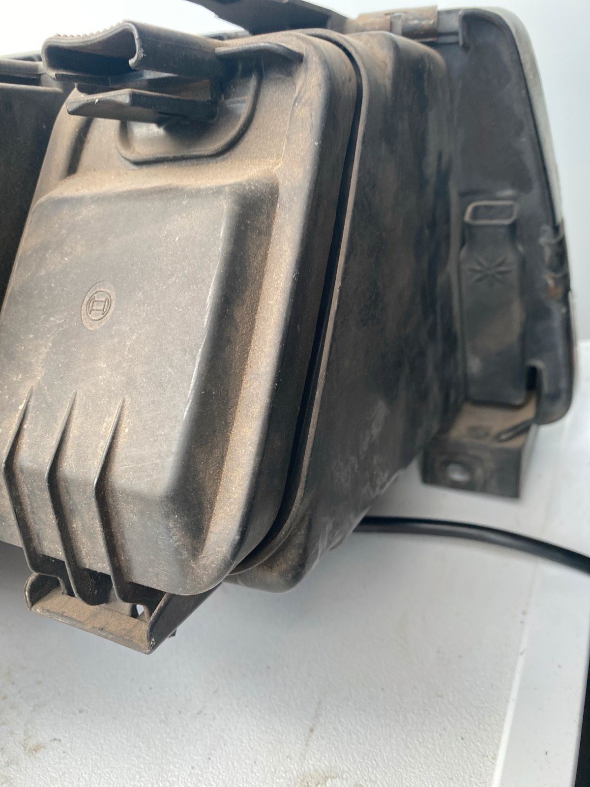 Audi V8 Frontscheinwerfer  Links 1305235129