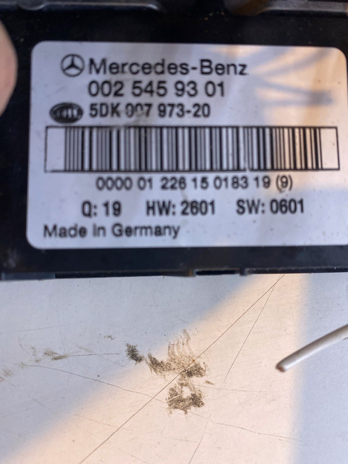 Mercedes W203 Sam Module  A0025459301 HELLA 5dk007973-20