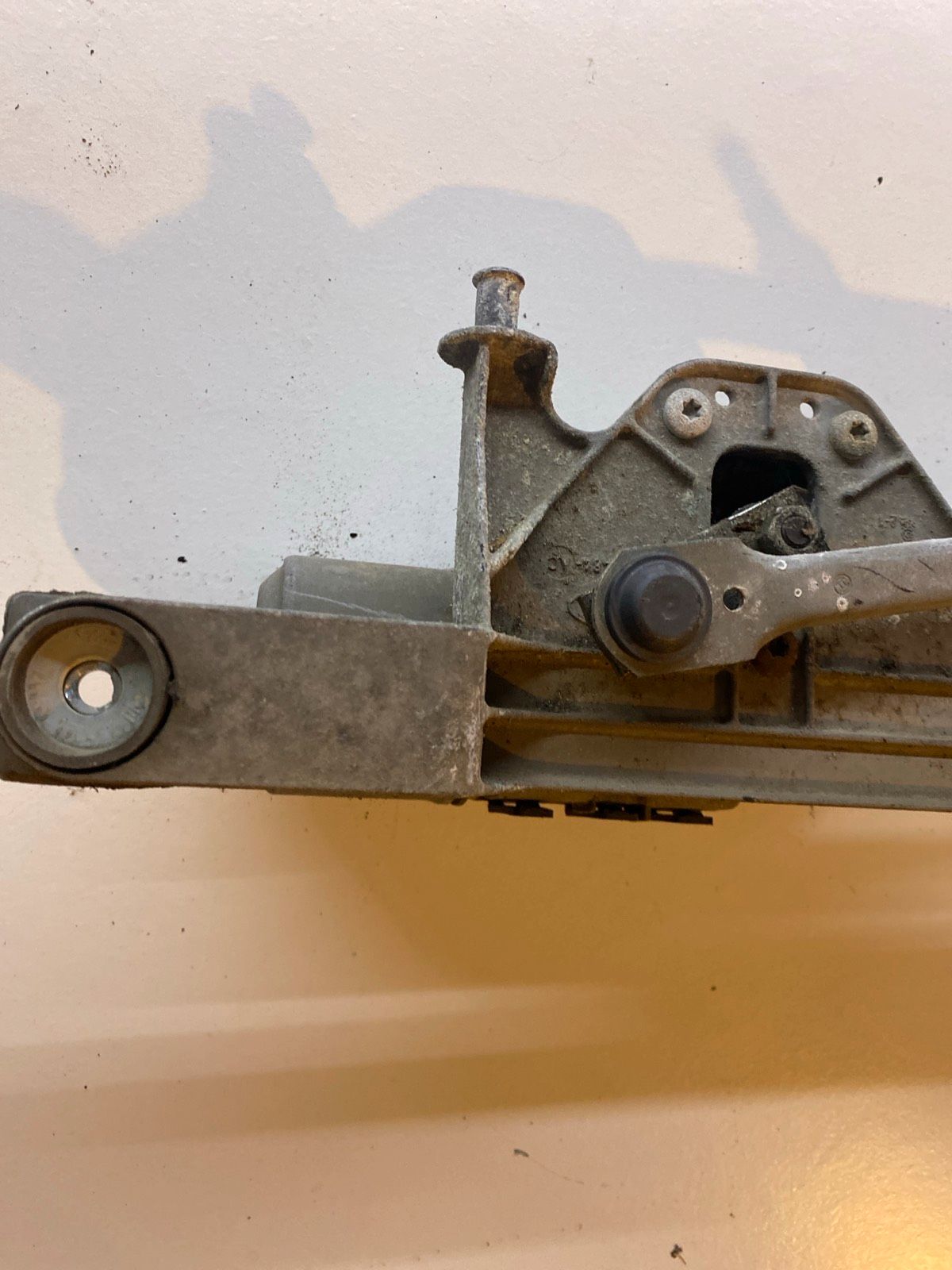 FORD FOCUS II  Wischergestänge vorne mit Motor 3397020850