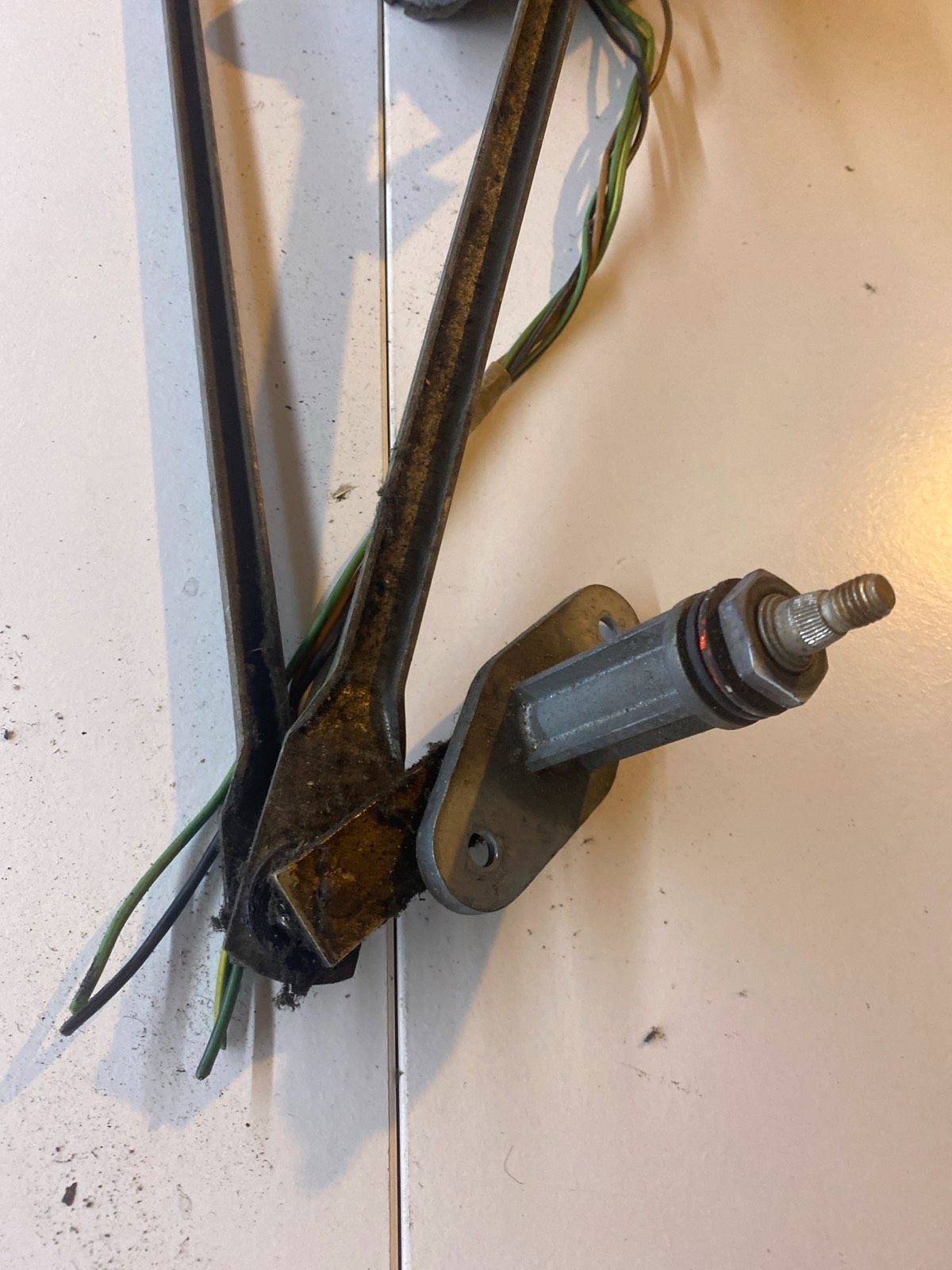 VW LT 1 Scheibenwischergestänge mit Motor 281955326  (1986–1996)