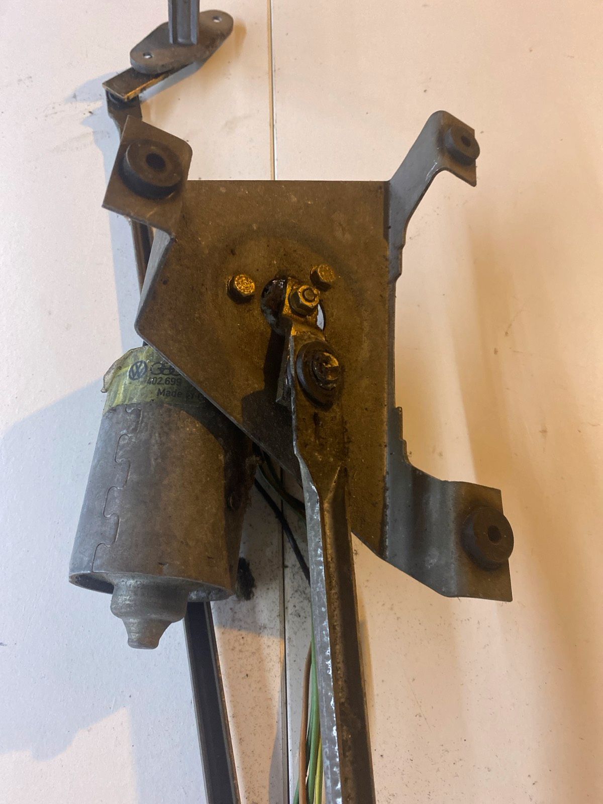 VW LT 1 Scheibenwischergestänge mit Motor 281955326