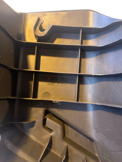 VW Golf 5 Innenverkleidung Rechts Kofferraum 1K6867762