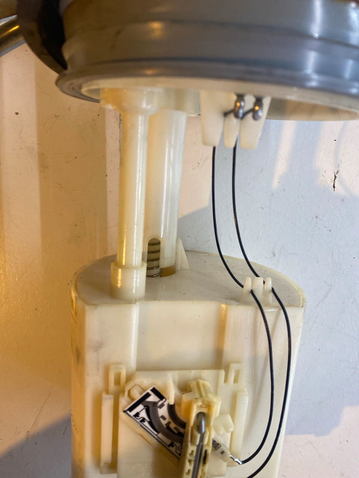 VW LT 35  Kraftstoffpumpe 2D919183B