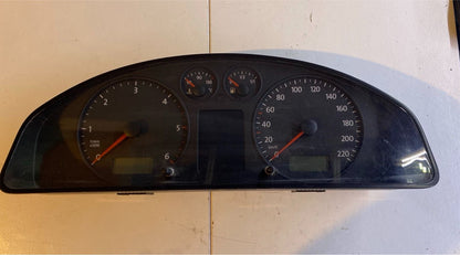 VW T5 7H Tacho Tachometer 88311346