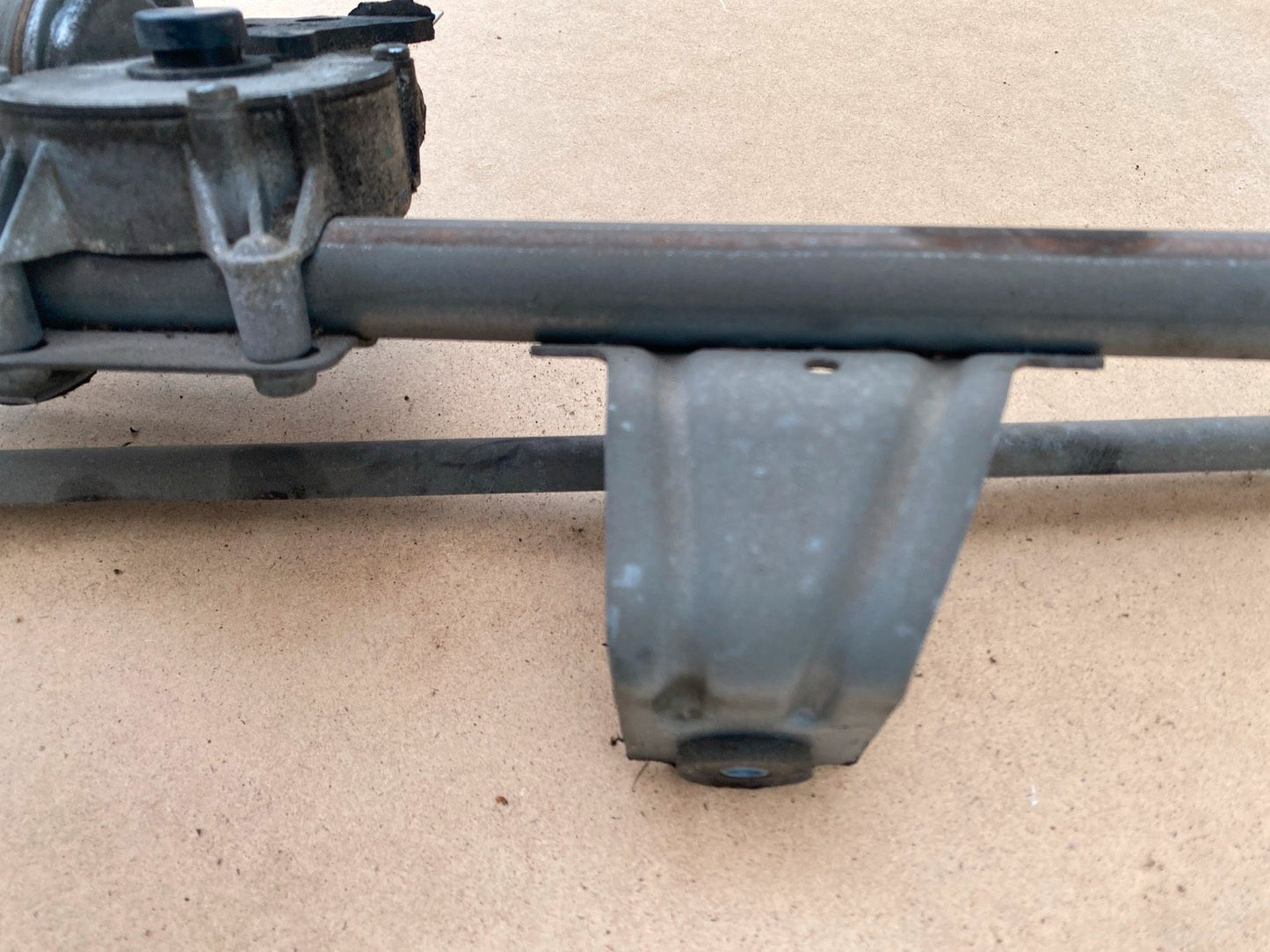 Opel Zafira B Wischergestänge mit Motor13145557