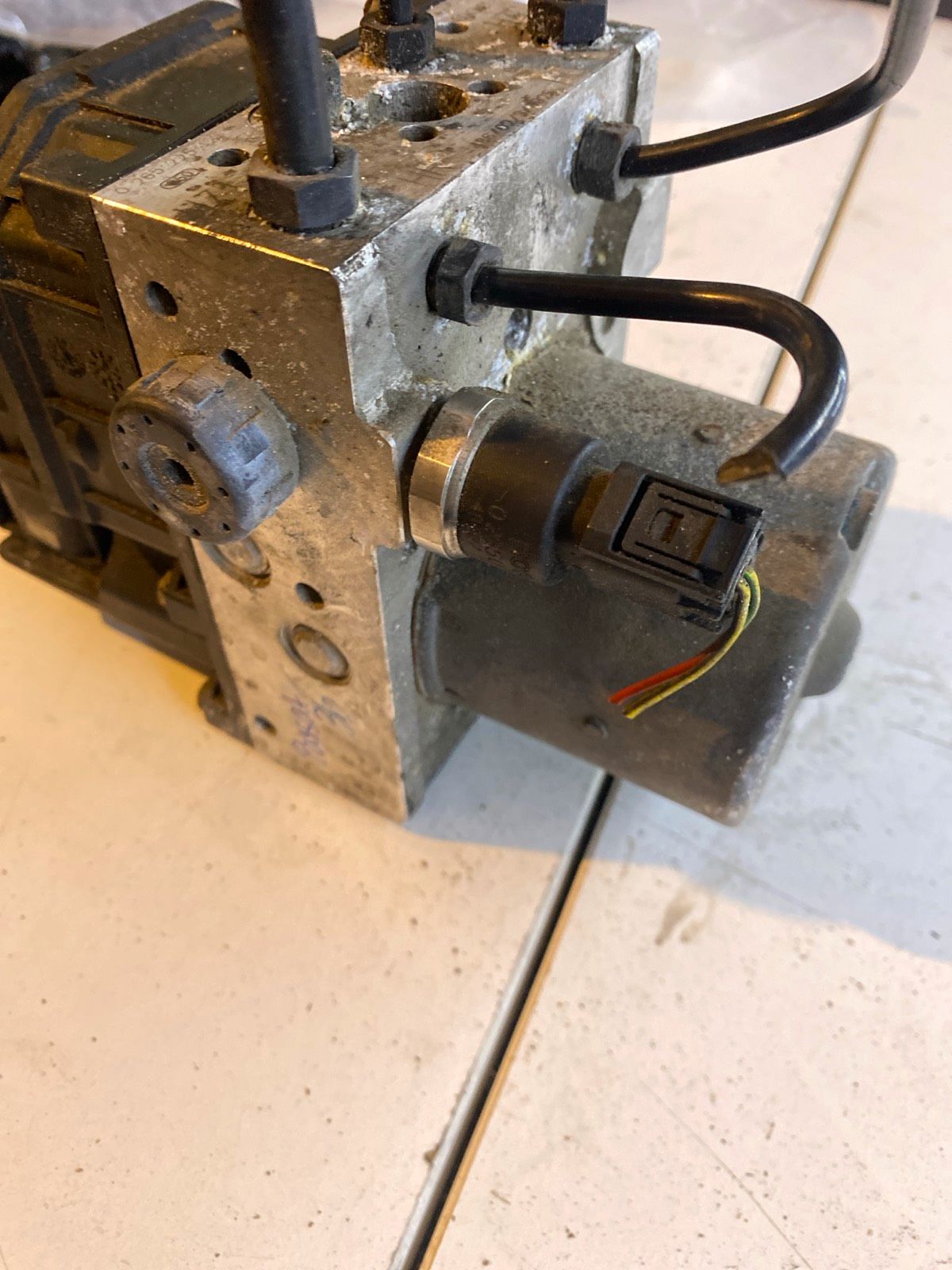 Audi VW 0265950055 4B0614517G 0265225124 ABS Block