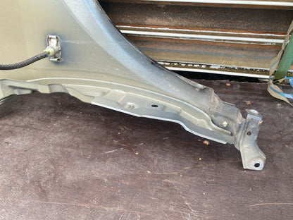 Nissan Primera P12 Kotflügel Links