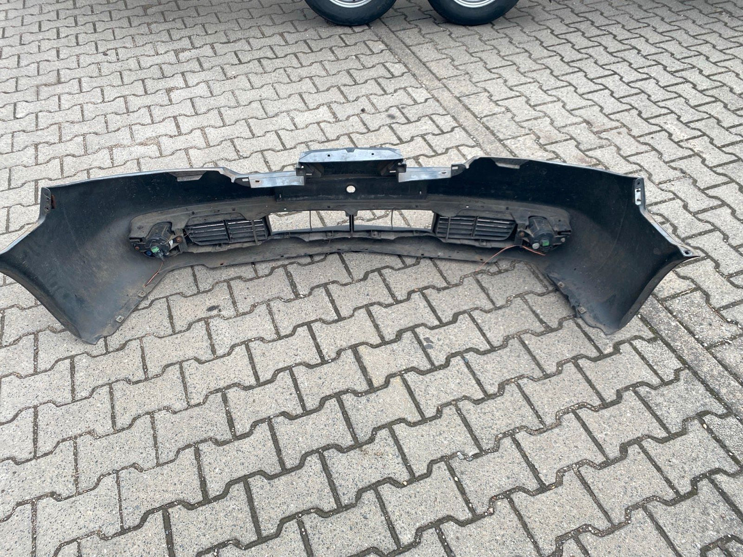 Nissan Primera P12 Frontstossstange