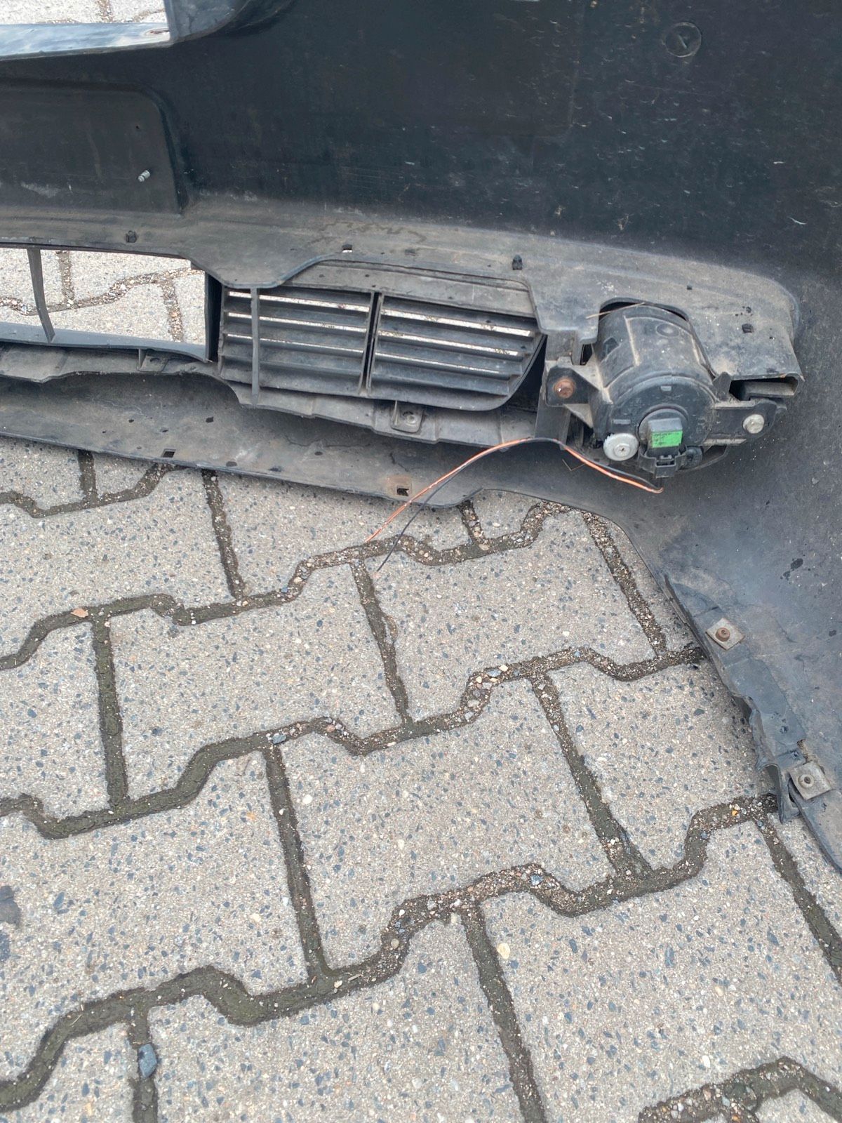 Nissan Primera P12 Frontstossstange