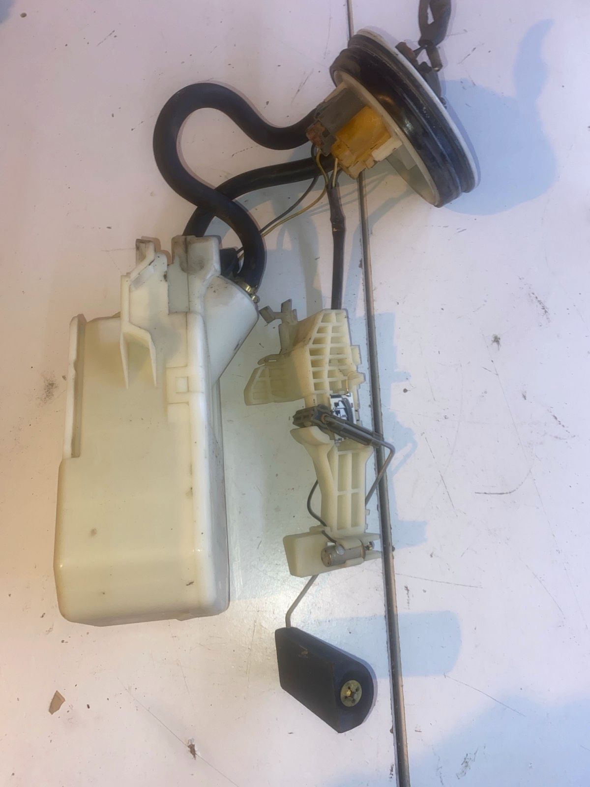 Nissan Micra K11 Benzinpumpe Bj 96