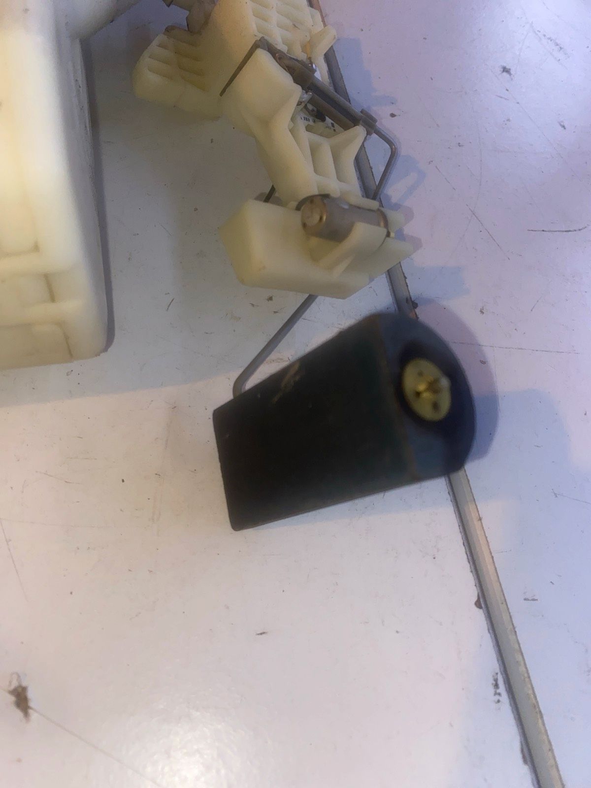 Nissan Micra K11 Benzinpumpe Bj 96