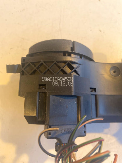 Ford Focus Schalter A/C Scheibenheizung 98AG19A945CH