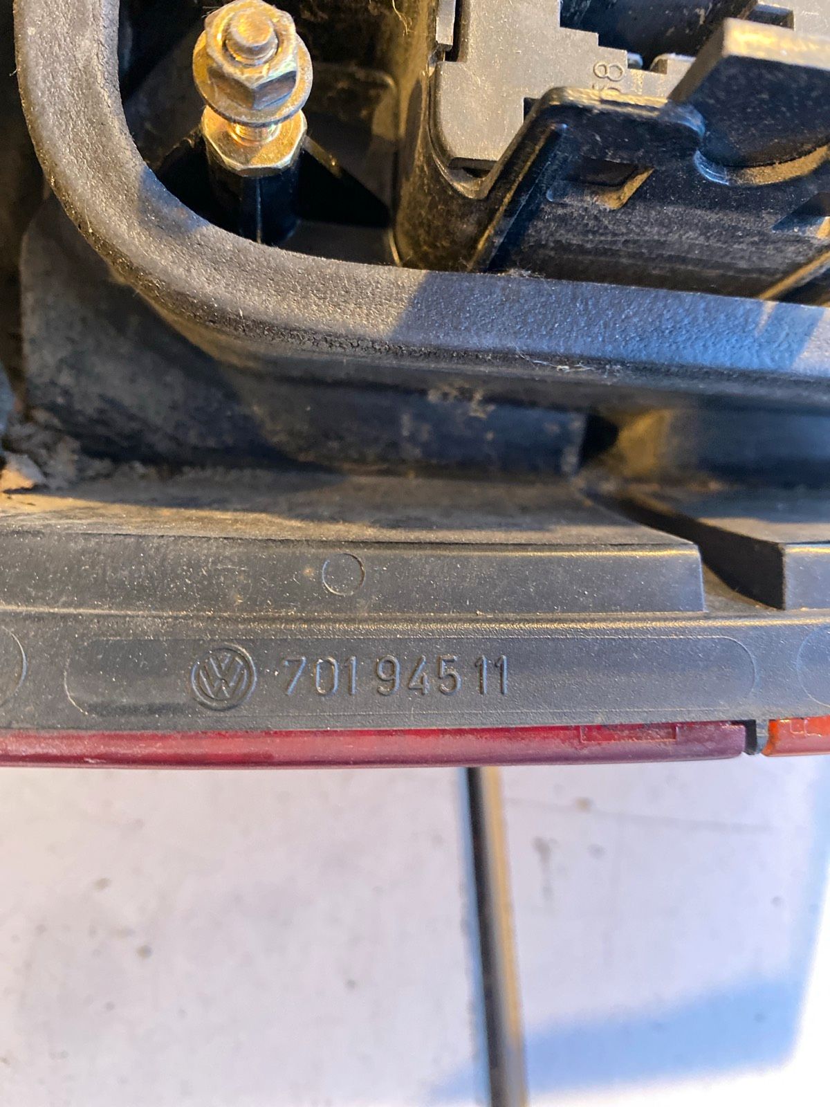 VW T4 Rückleuchte rechts inkl. Lampenträger 70194511