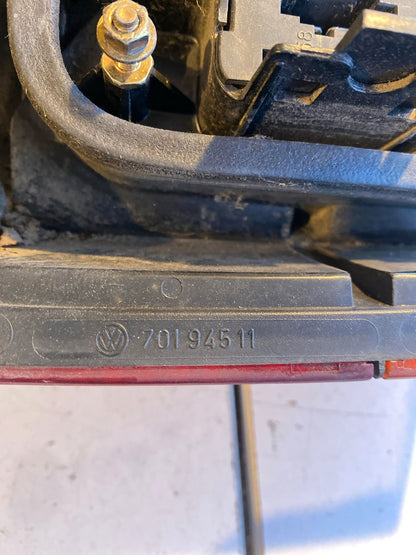 VW T4 Rückleuchte rechts inkl. Lampenträger 70194511