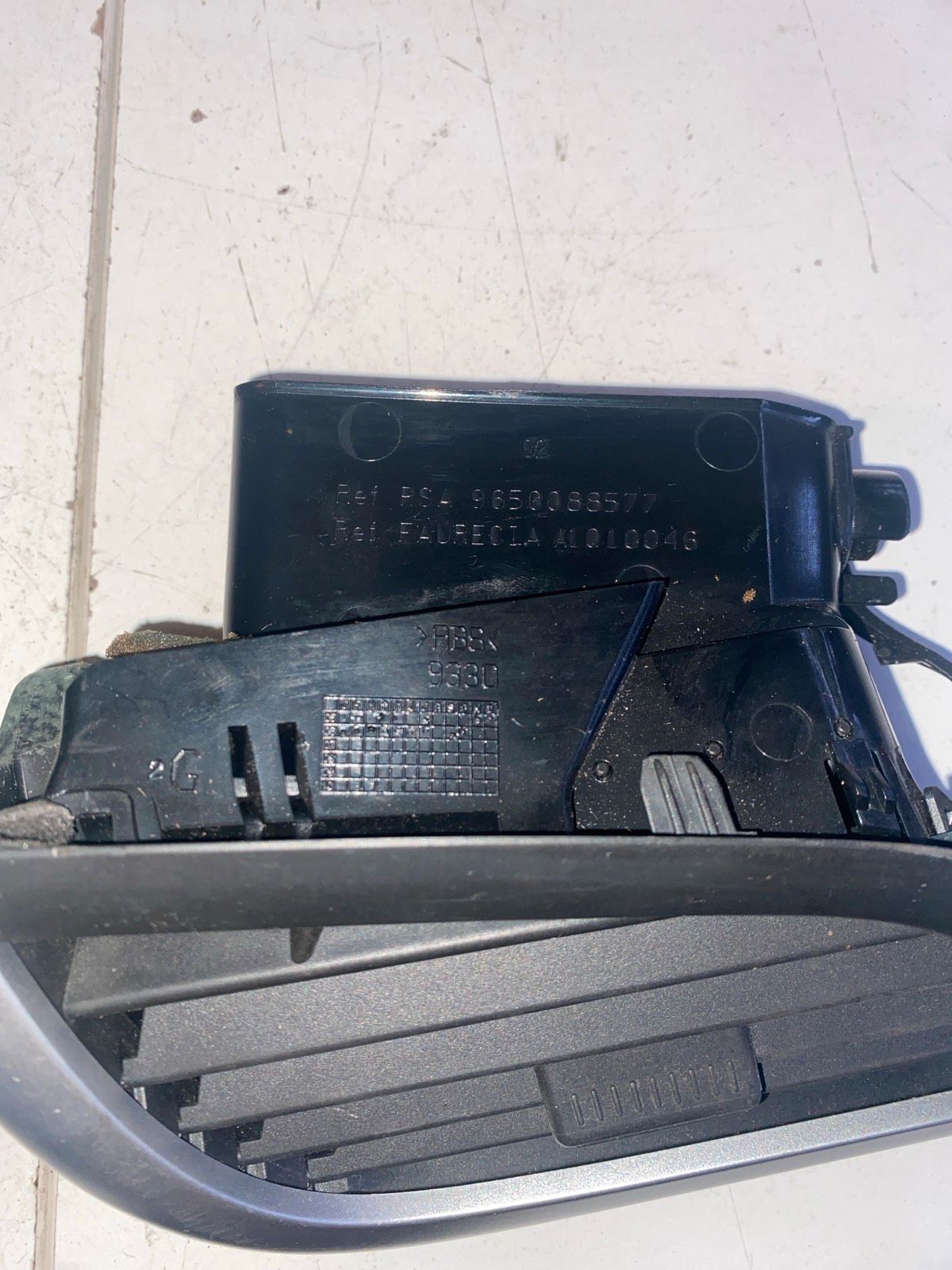 Peugeot 207 Lüftungsdüse links 9650088577