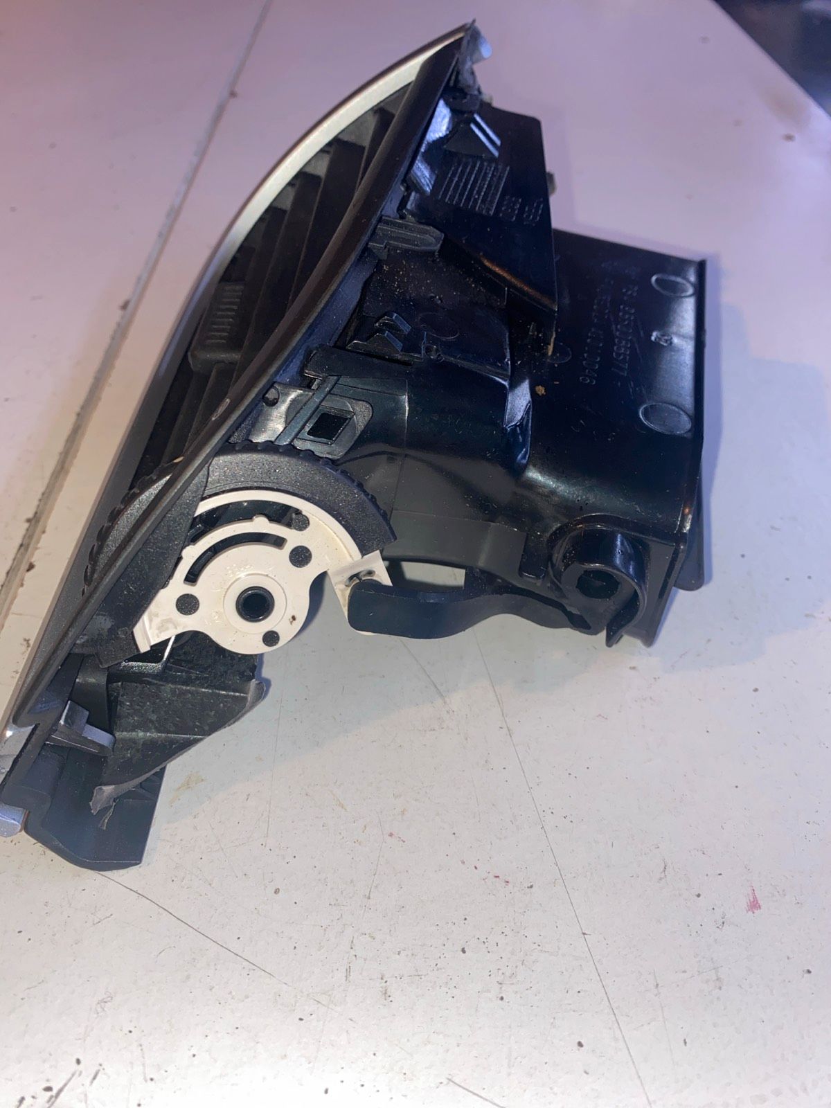 Peugeot 207 Lüftungsdüse links 9650088577