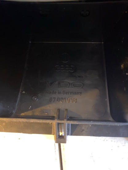 VW T3 Tachometer 87001098