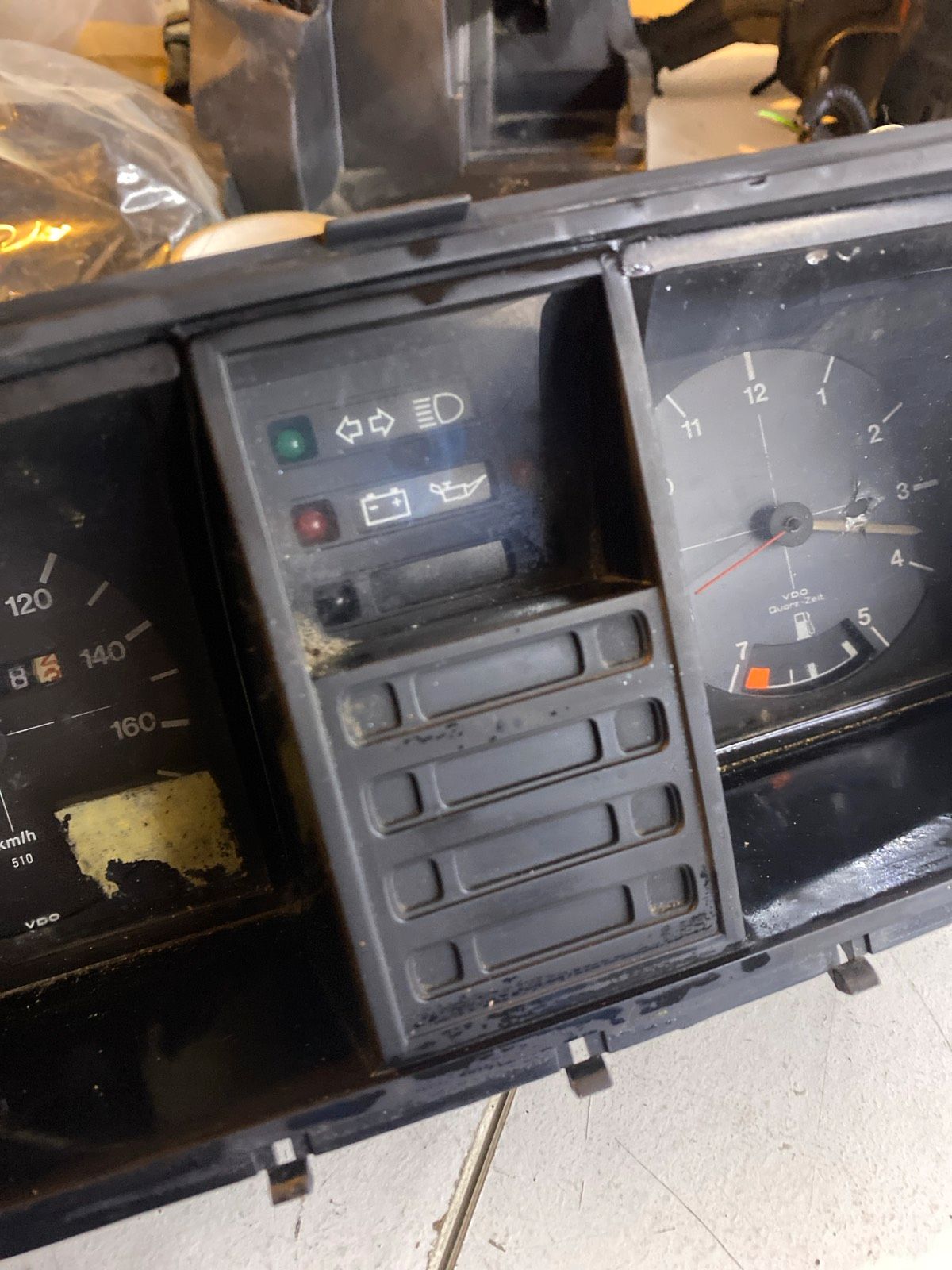 VW T3 Tachometer 87001098