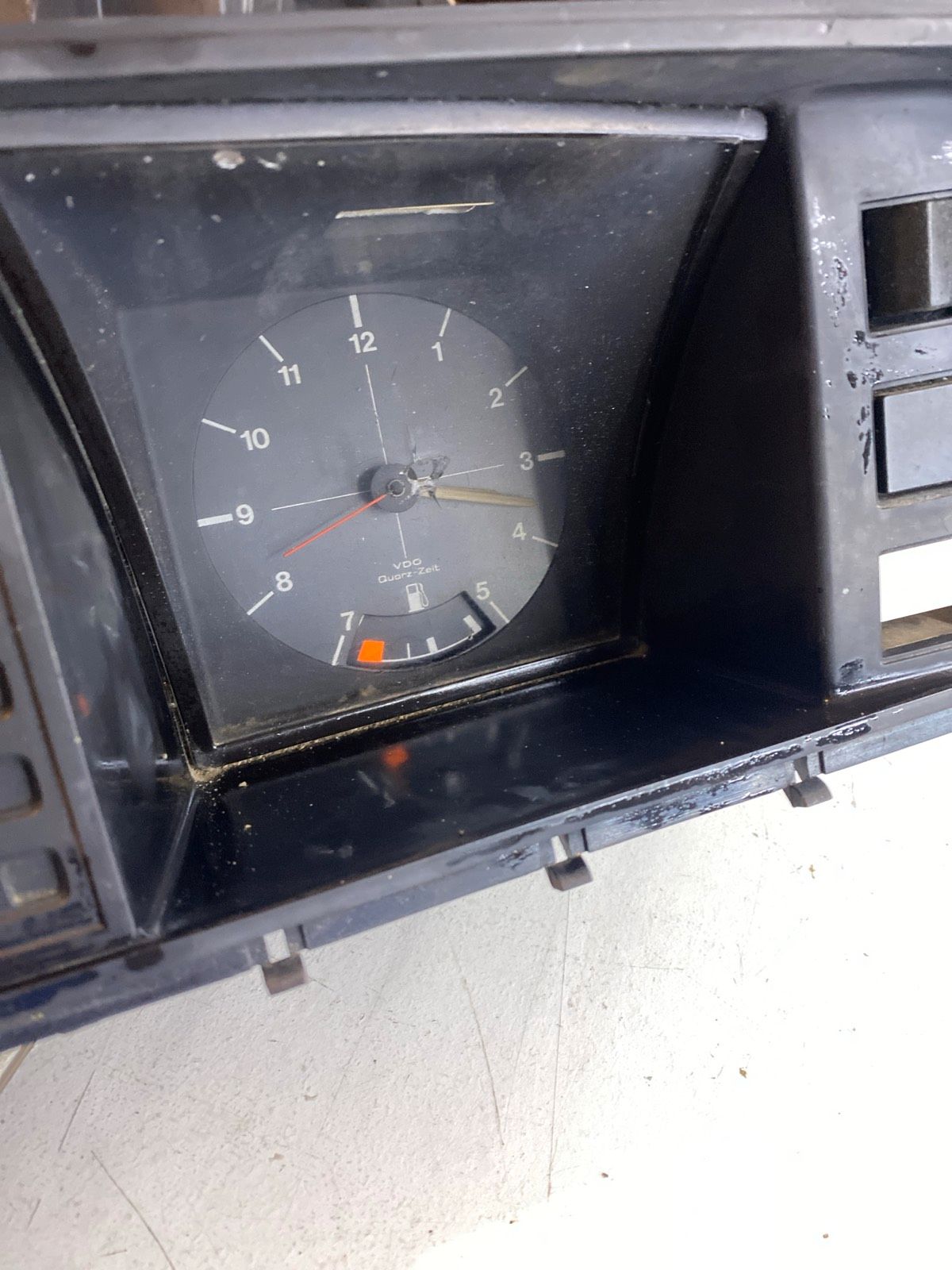 VW T3 Tachometer 87001098