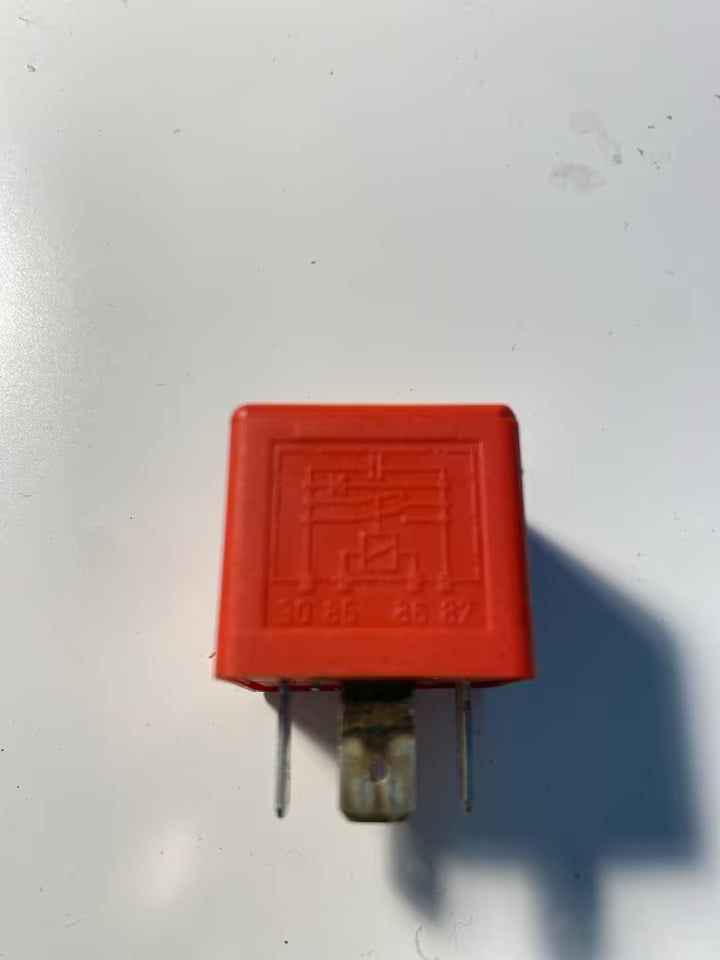 Relai 267 | 899519000 | 443919578C