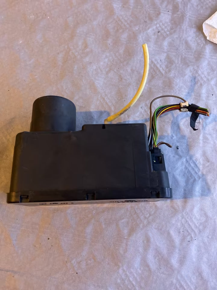 VW Golf 3 Pumpe Zentralverriegelungspumpe 1H0962257G