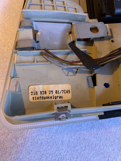 Mercedes W210 Innenraumleuchte mit schiebedachschalter 2108282901