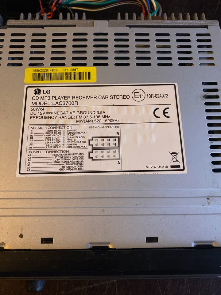 LG Autoradio mit CD Player
