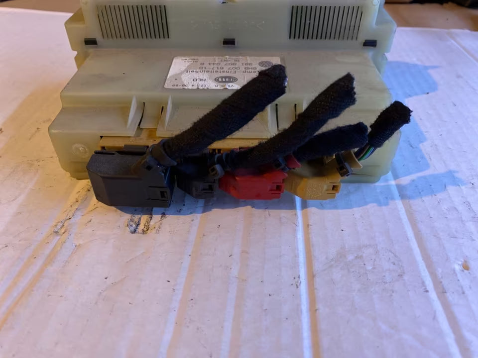 VW Passat 3B Klimabedienung 5HB007617-10 3B1907044B