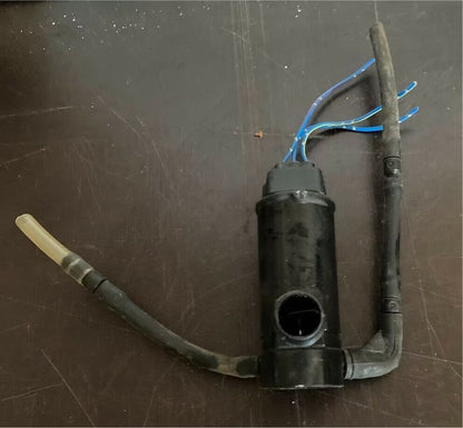 Toyota Corolla Verso E12 Wischwasserpumpe 85330-44010