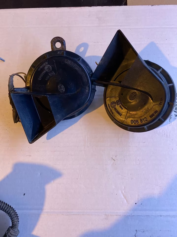 Mercedes W210 Signalhorn W210 006812