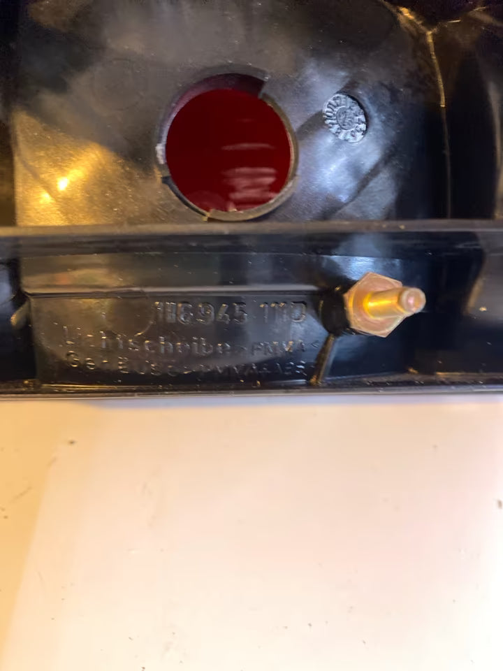 VW Golf 3 MK3 Rücklicht Links 1H6945111D