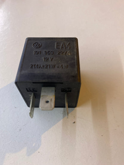 Relai Nr. 21 /191953227A