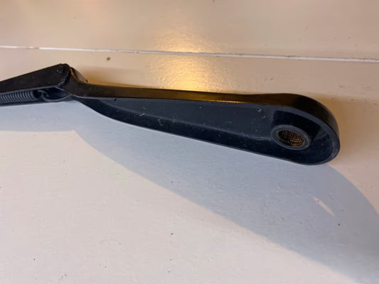 BMW x3 Wischerarm vorne 7051619-02