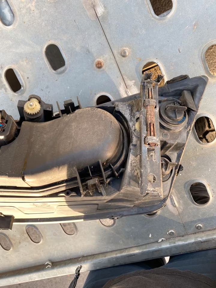 Ford Mondeo 3 Kombi Scheinwerfer rechts 1S7113005AL