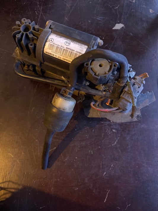 Mercedes W220 SClass Kompressor Aggregat 4430201901