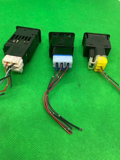 Nissan Primera P11 Schalter