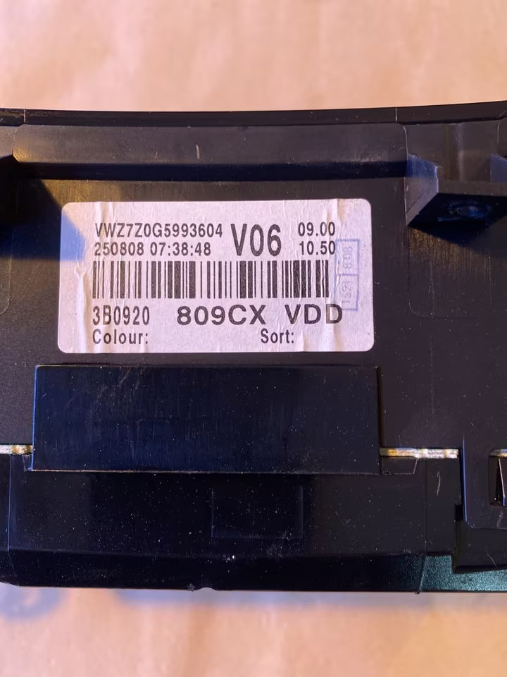 Original VW Passat 3BG 1,9 TDI Tacho Kombiinstrument 3B0920809